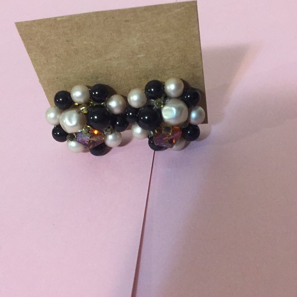 Vintage clip on style earrings faux pearls - Picture 1 of 4